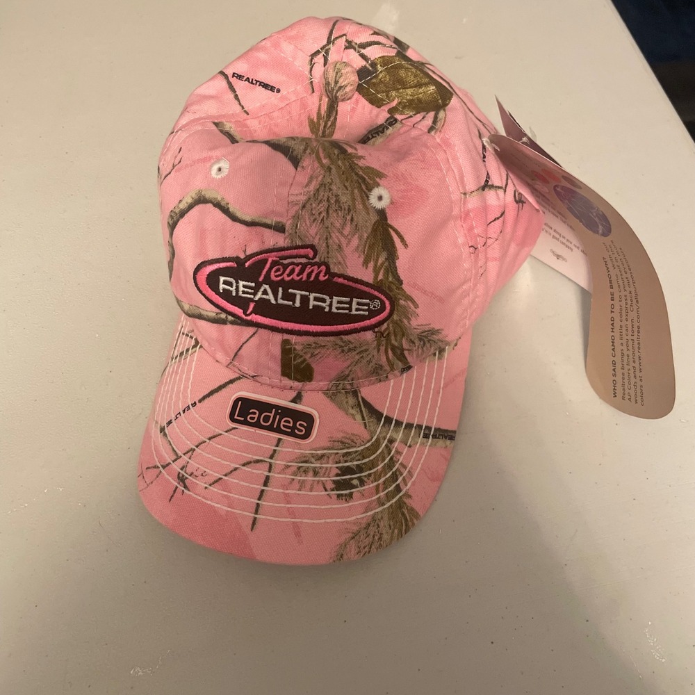 NWT Team Realtree Pink Camo Ladies Adjustable Baseball Cap Hat